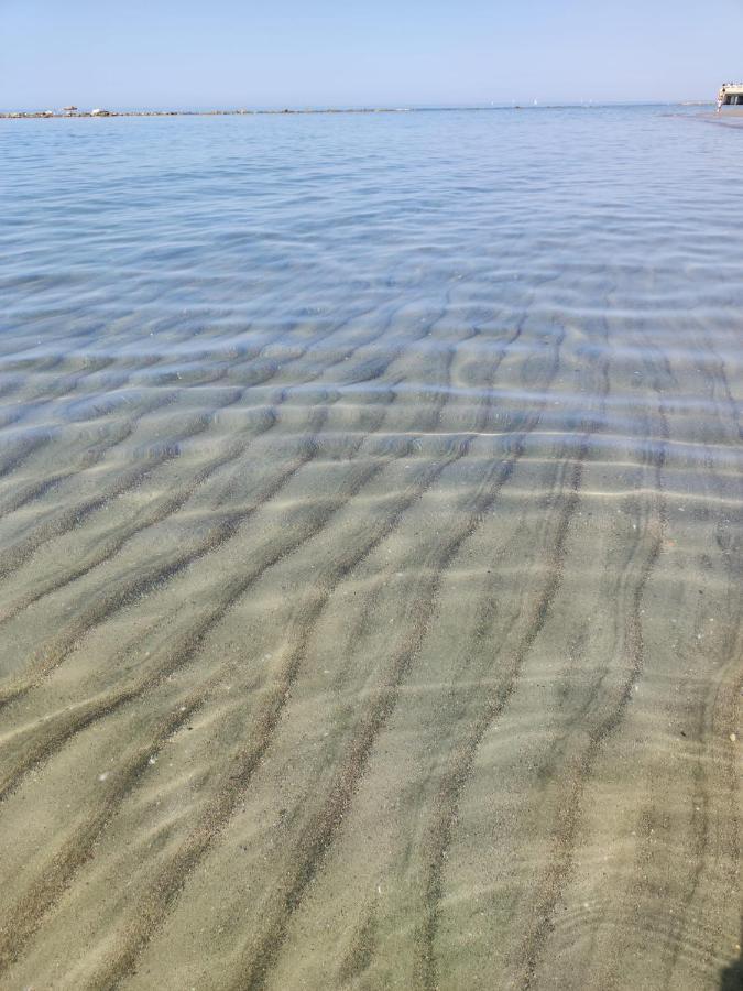 Piuma Celeste A Due Passi Dal Mare E Dal Centro Storico Lido di Ostia Esterno foto